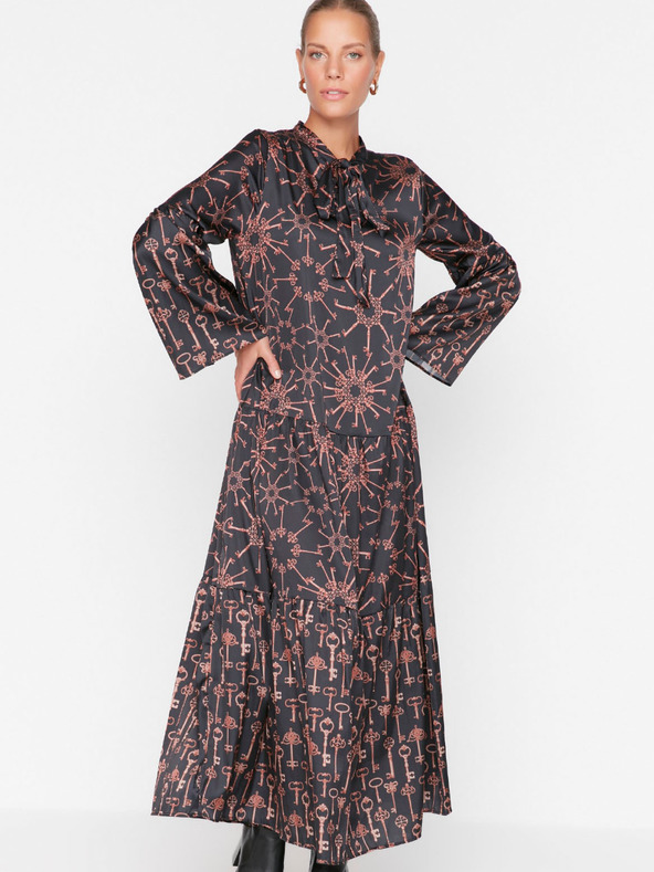 Trendyol Rochie maxi din satin cu model negru Trendyol