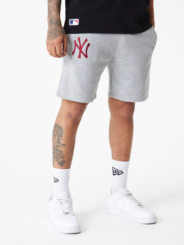 New Era New York Yankees League Essential Pantaloni scurți Gri